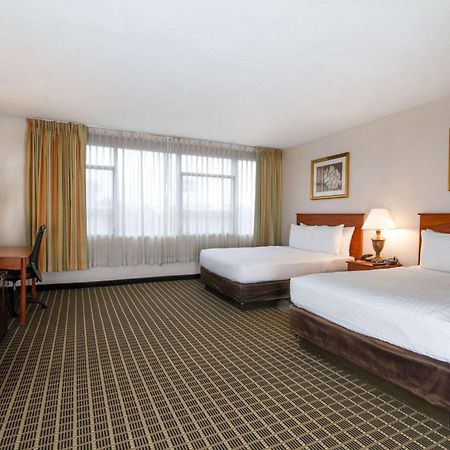 Clarion Inn & Suites Miami International Airport Luaran gambar